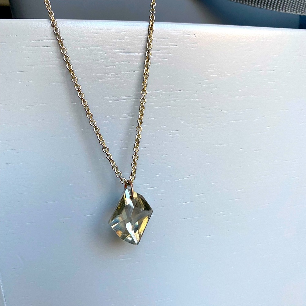 Pretty Faux Crystal Necklace